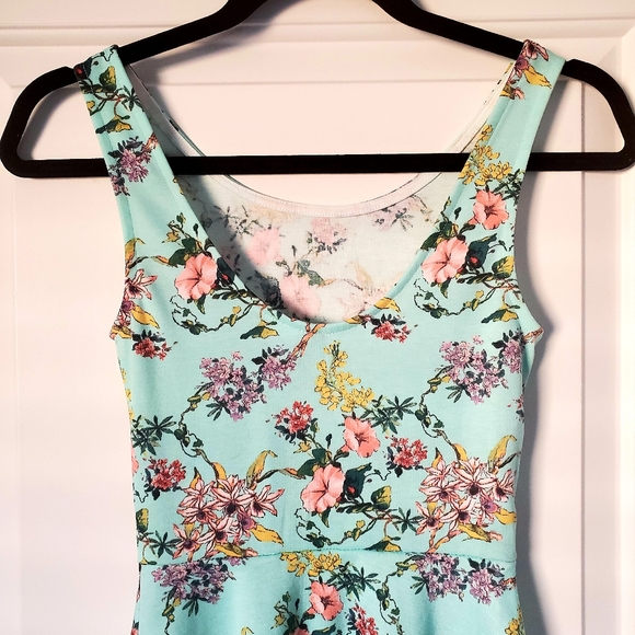 H&M floral fit & flare dress mini blue sleeveless summer size 2 - Picture 4 of 5